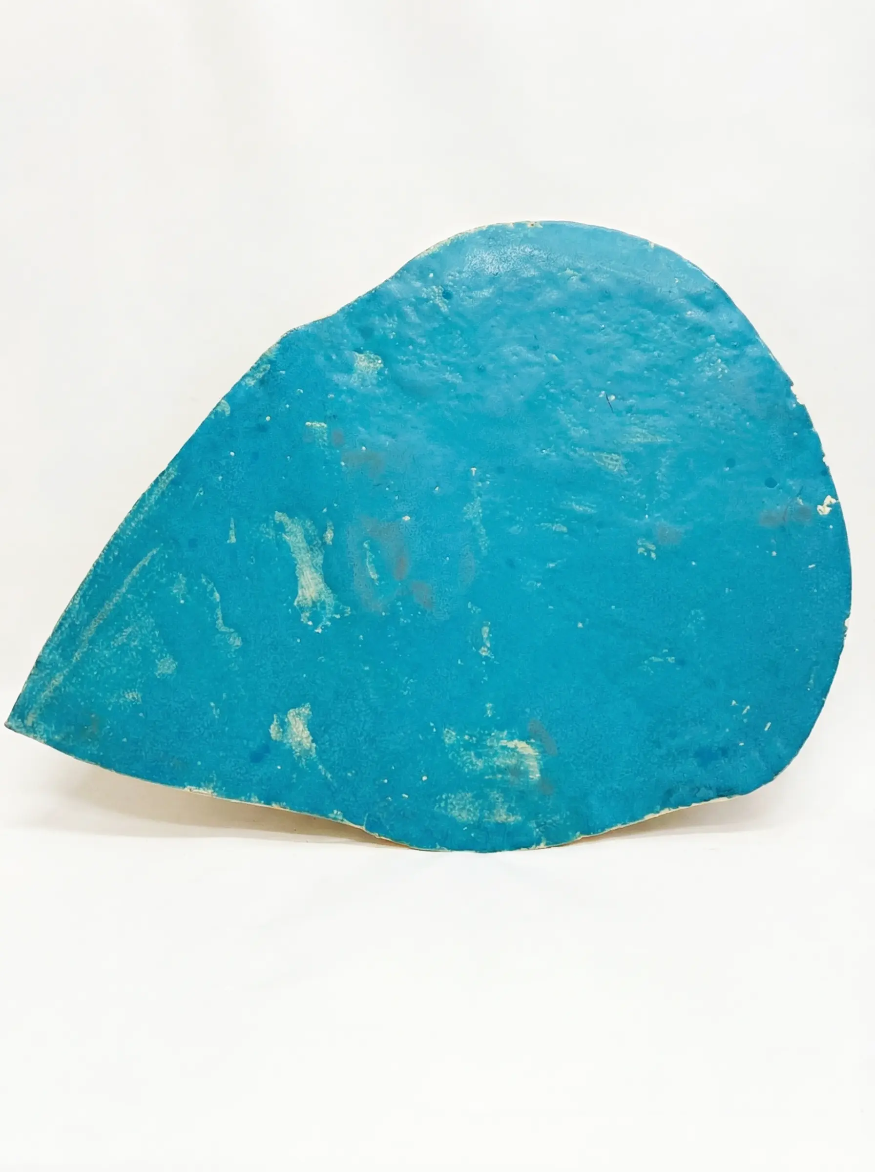 Keramik #08 – Hanna Maxi Schumacher | Handgefertigte Keramik Düsseldorf Keramik #08 von Hanna Maxi Schumacher – Hellblau, 95 × 72 × 1,5 cm | Künstlerin Malerin Düsseldorf NRW Germany | Ceramic Art 2025